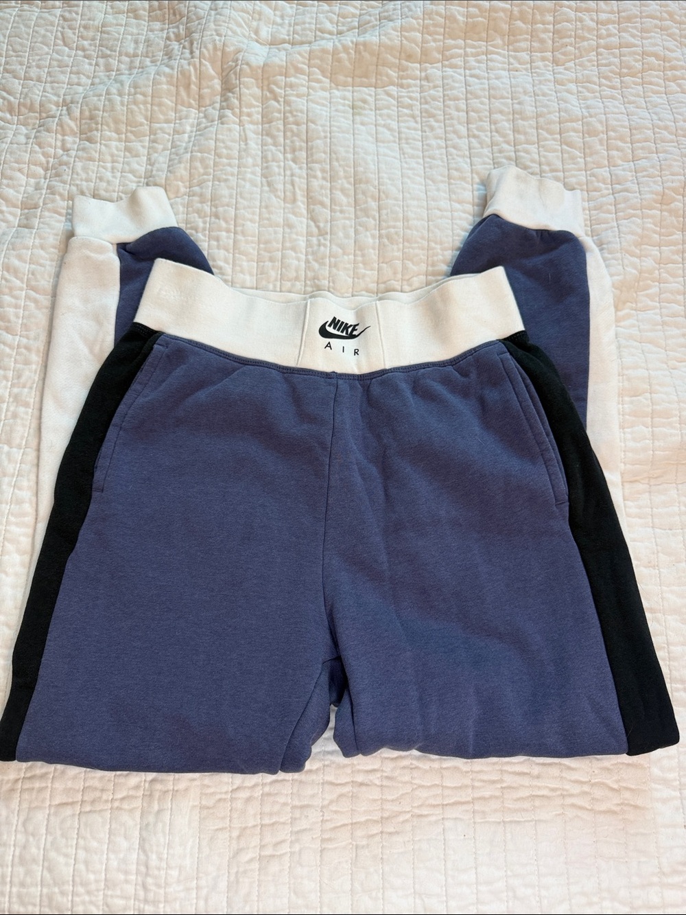 Nike Air Women’s Joggers size M